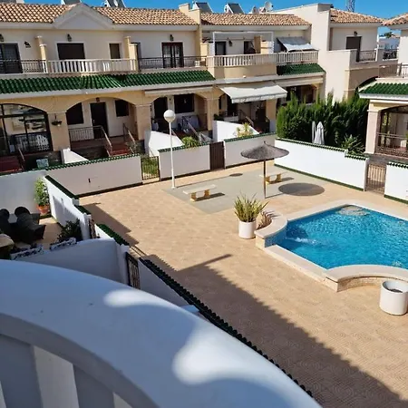 Agradable Adosado Con Piscina Holiday home Ciudad Quesada