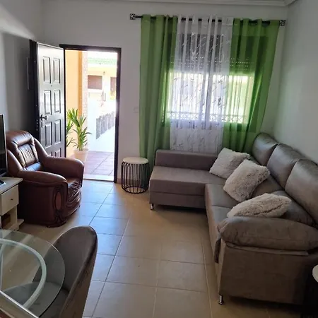 Agradable Adosado Con Piscina Ciudad Quesada