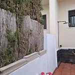 Agradable Adosado Con Piscina בית נופש *
